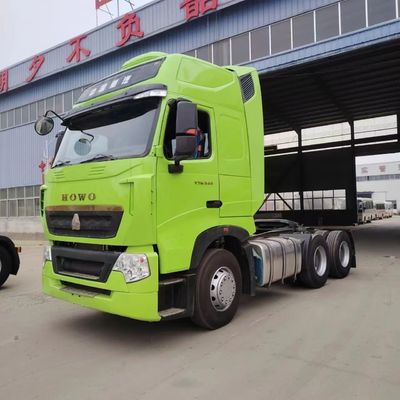 Ein guter Preis. Gebraucht HOWO Sinotruk Traktor Truck T7H 540HP 6X4 mit Multimedia-System Manuellfenster Online