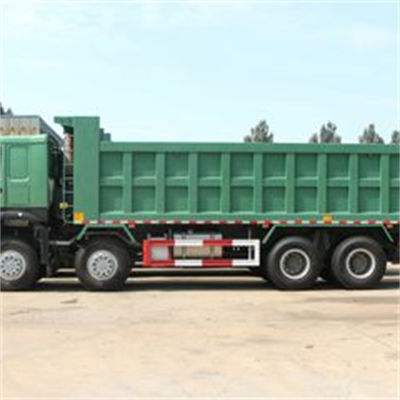 Ein guter Preis. SINOTRUK HOWO verwendet 375HP 8X4 LHD und RHD 300L DUMP LKWER CARGO BOX LENGTH ist 7600*2300*1500MM Online
