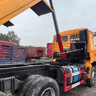 Ein guter Preis. Anpassbarer Farbton Gebrauchtwagen HOWO 10 Reifen 75cbm 6X4 Tanker 300L Online