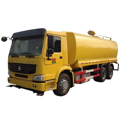 Ein guter Preis. Sinotruk Howo7 20m3 Kapazität Wasserbehälter 10 Räder Flüssigkeitssprühwagen Dieselbrennstoff Wasserspeicher Online