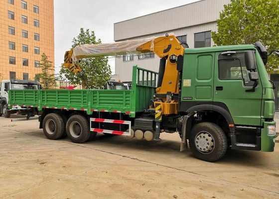 Ein guter Preis. Der Sinotruk Howo7 Green 12T 6x4-Chassis-Dump-Boom-Kran wurde in Afrika gut verkauft. Online